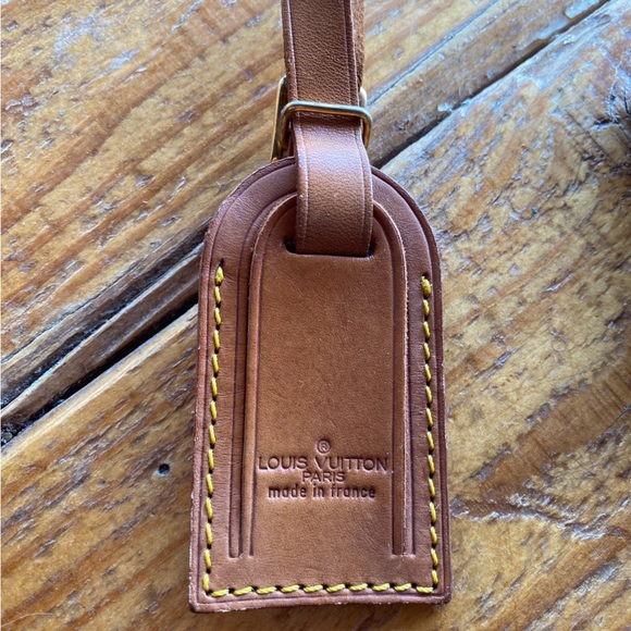 Louis Vuitton Luggage Tag - Picture 2 of 4